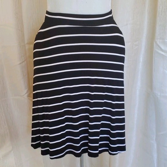 Ava Viv Black and White Stretch Midi Skirt 1X - Picture 1 of 5